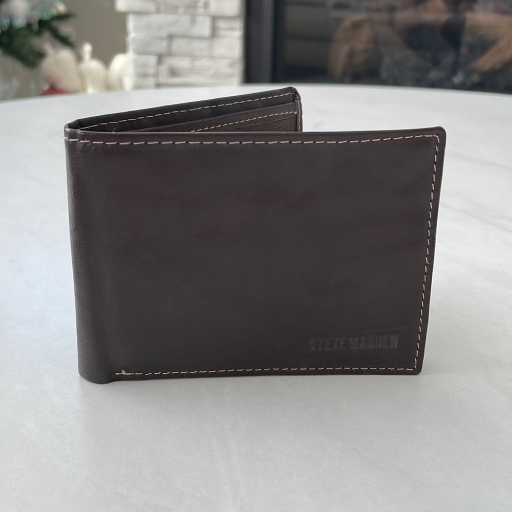 Steve Madden Dark Brown Leather Card Holder - Picture 2 of 7